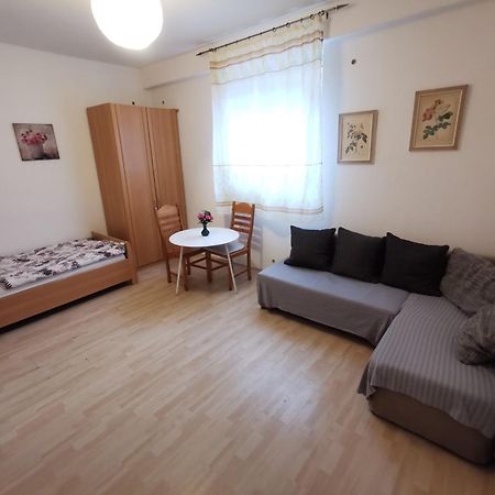 Gaestehaus Moebius Markt Erlbach Экстерьер фото